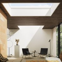 Zona de paso en vivienda con ventana de cubierta plana VELUX Zona de paso en vivienda con ventana de cubierta plana VELUX