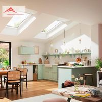 Ventanas VELUX Integra giratoria de poliuretano blanco en cocina - Las Mejores Ventanas de Tejado Ventanas VELUX Integra giratoria de poliuretano blanco en cocina - Las Mejores Ventanas de Tejado